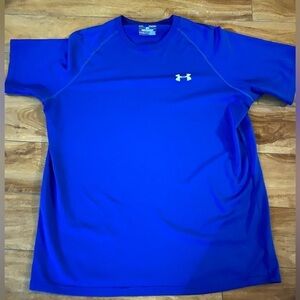 Under Armour Men’s all blue Loose Fit short sleeve tee size medium